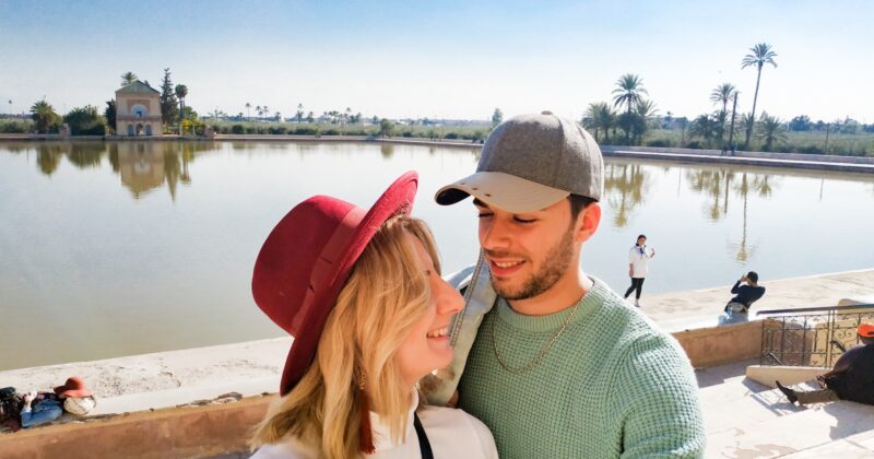 Polka i Marokańczyk patrzą na siebie