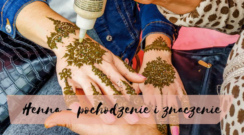 henna na dłoniach