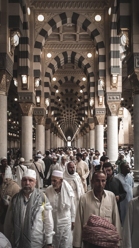 muzułmanie w meczecie